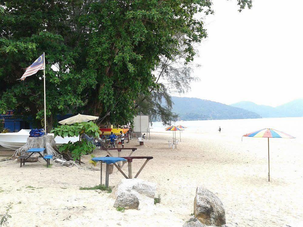Baba'S Guest House By The Sea Batu Ferringhi Eksteriør billede